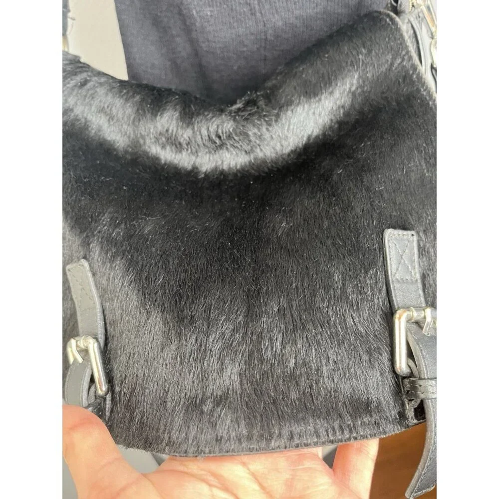 Black Faux Fur Saddle Shoulder Bag - Picture 12 of 15